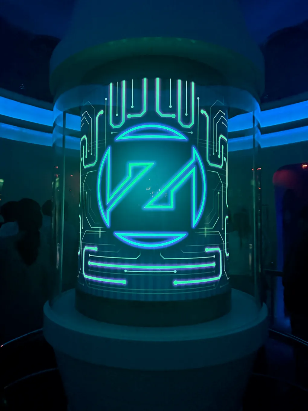 Inside the Zed ride, easily one of the cooler setups in the park.